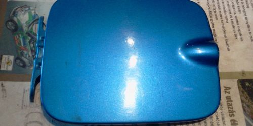 Suzuki Ignis Üzemanyagtank ajtó, tankfedél kék Z7B színű 4000Ft